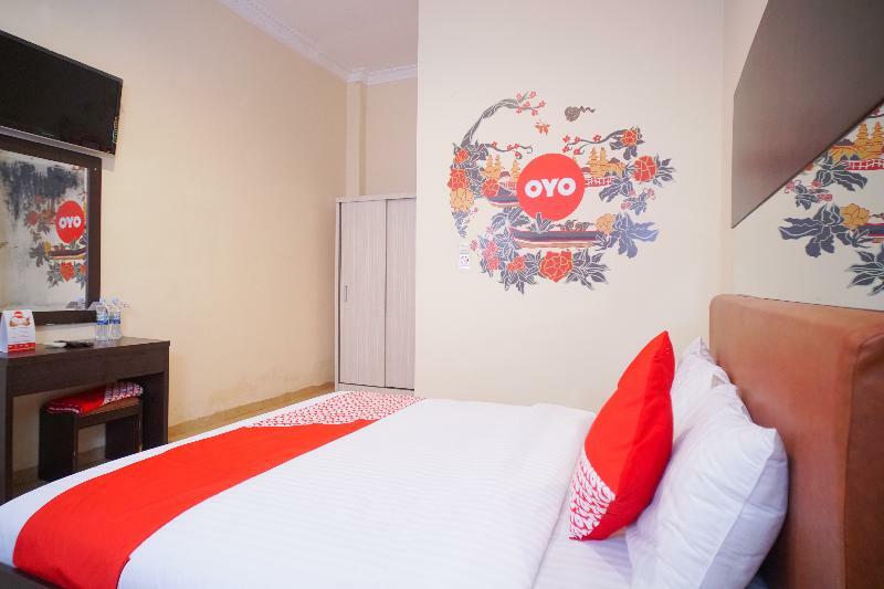 Urbanview Hotel Nugraha Palembang By Reddoorz Exterior foto
